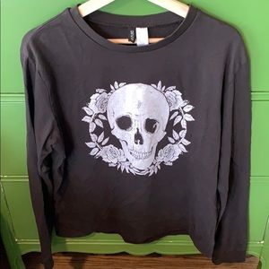 H&M Skull Sweatshirt